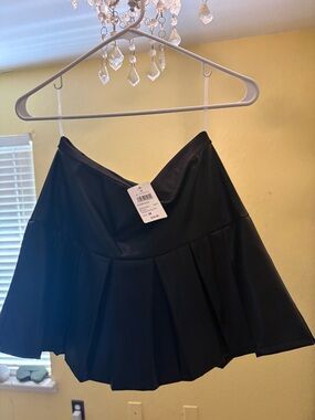 Windsor Black Pleated Skater Skirt